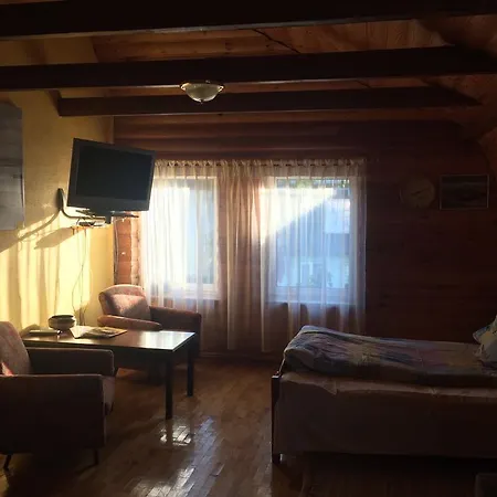 Viesu Nams Mezu 13 Affittacamere